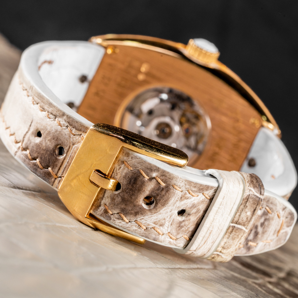 Himalayan-alligator-leather-strap-for-franck-muller-cintreee-cuvex-backside.png