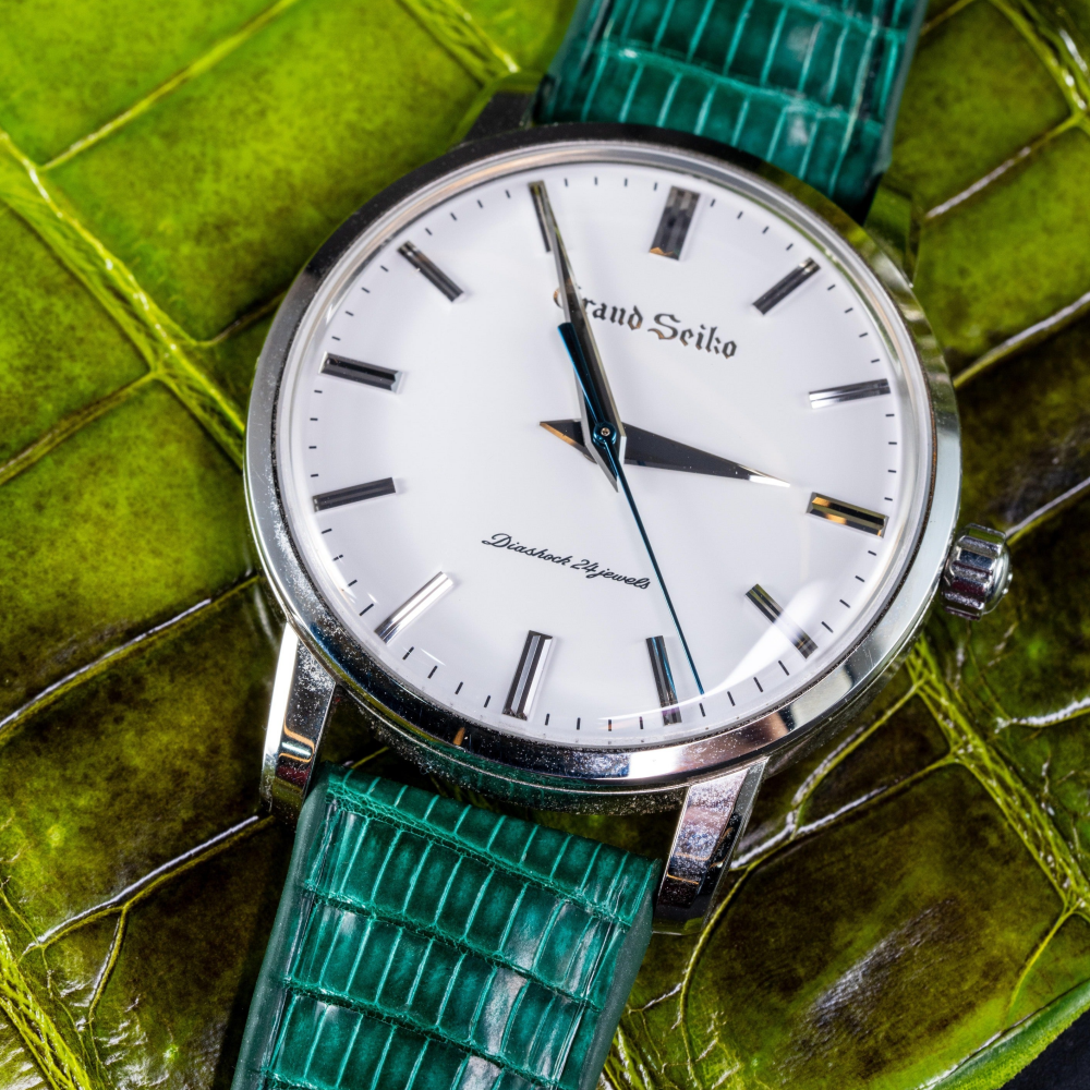emerald-green-lizard-grand-seiko-sbgw033-stitchless-watch.png