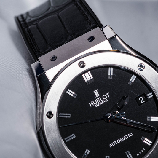 jet-black-alligator-leather-strap-for-hublot-classic-fusion-3-hands-lug.png