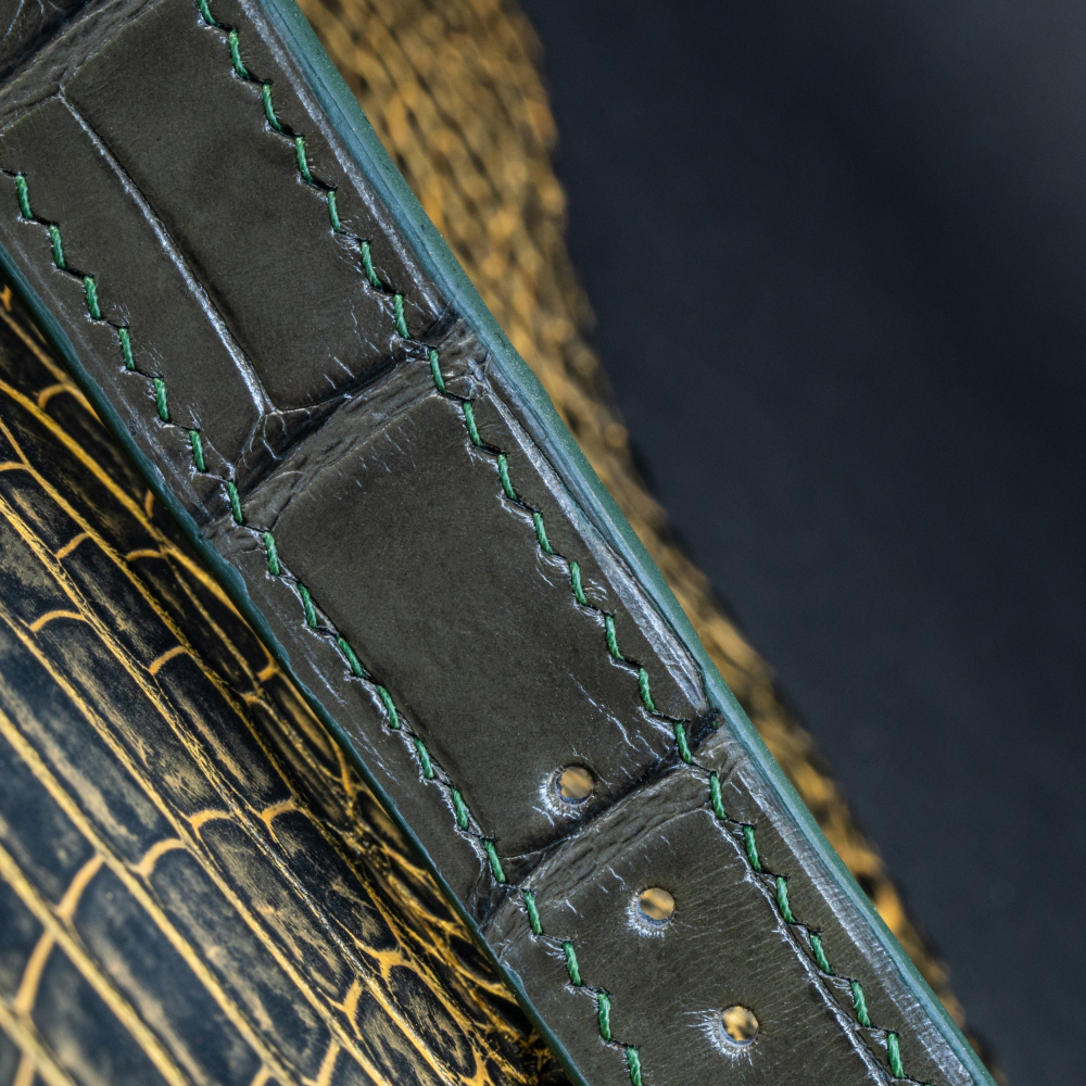 juniper-green-alligator-leather-strap-hermes-heure-h-stitching.png