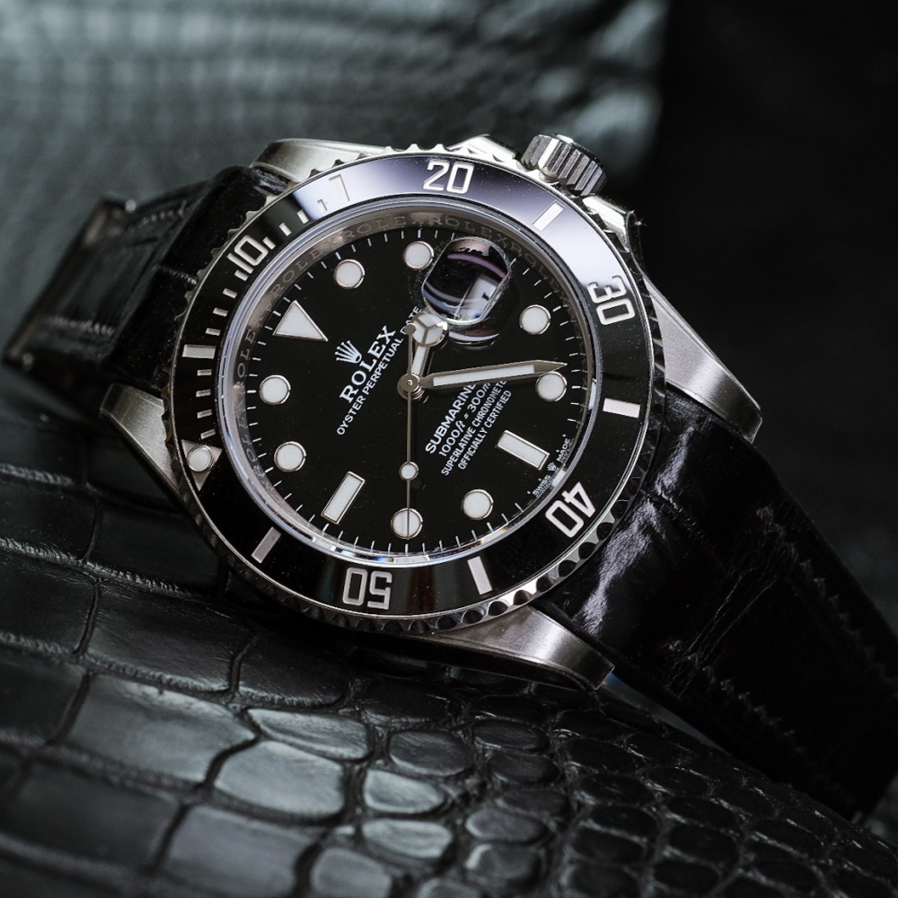 Black-Alligator-leather-watch-strap-for-Rolex-Submariner-on-watch.png