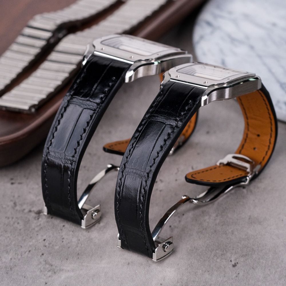 Black-alligator-leather-watch-strap-for-Cartier-New-Santos-Detail.png