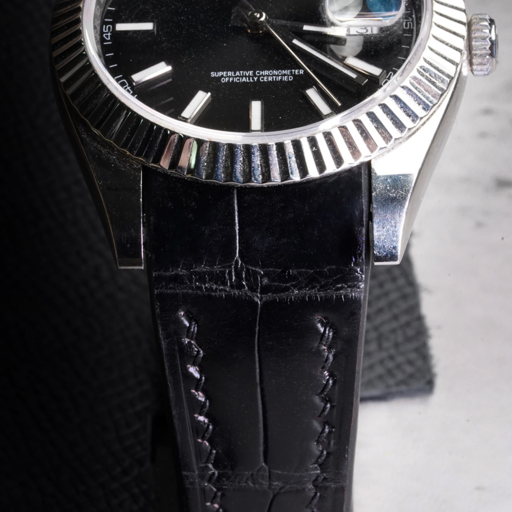 Black-alligator-leather-watch-strap-for-Rolex-Datejust-black-detail.png