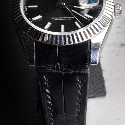 Black-alligator-leather-watch-strap-for-Rolex-Datejust-black-detail.png