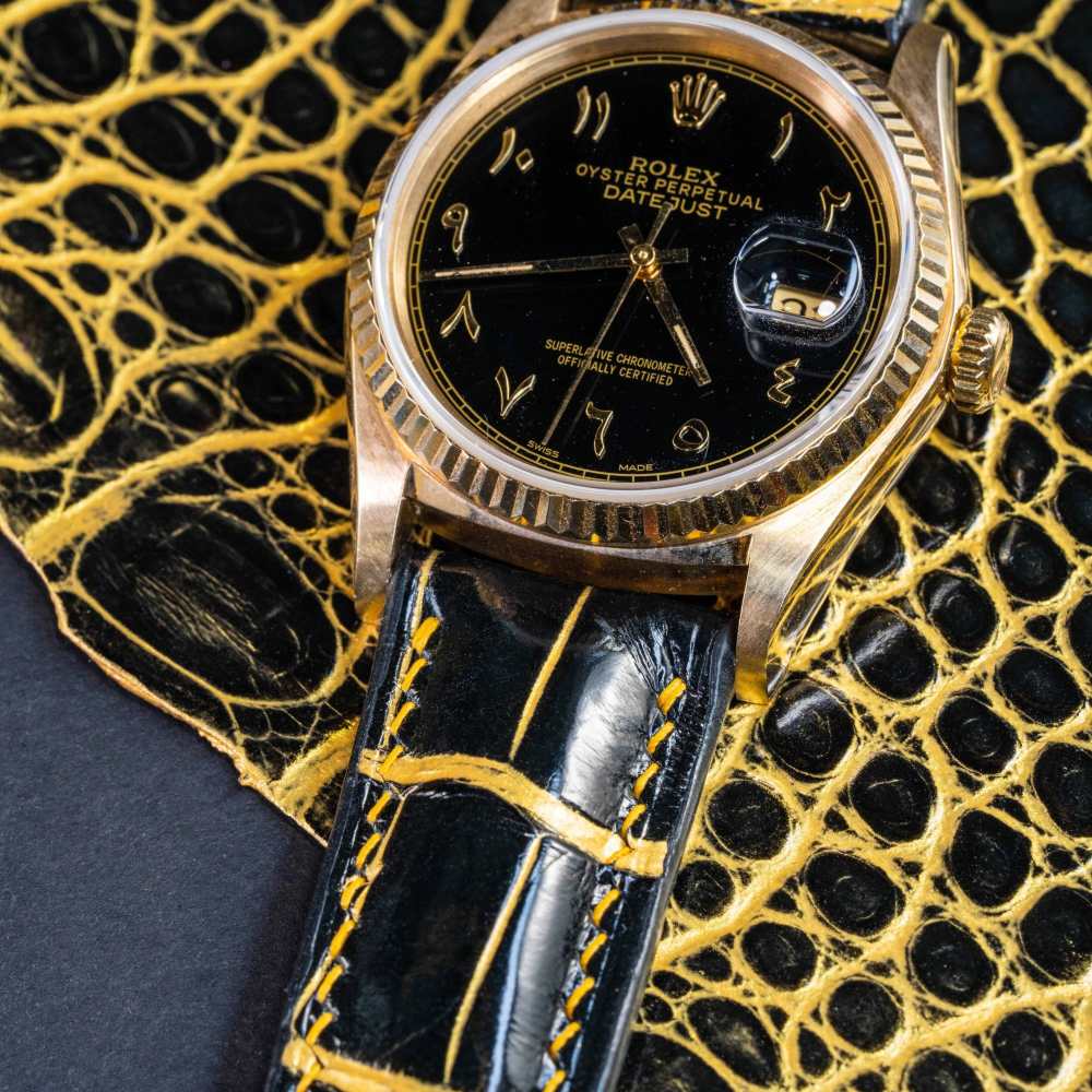 Black-gold-alligator-leather-watch-strap-for-Rolex-Datejust-31mm-lug.png