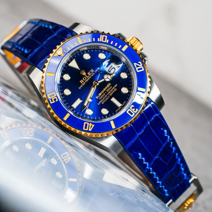 Blue-Alligator-leather-watch-strap-for-Rolex-Submariner-on-watch.png