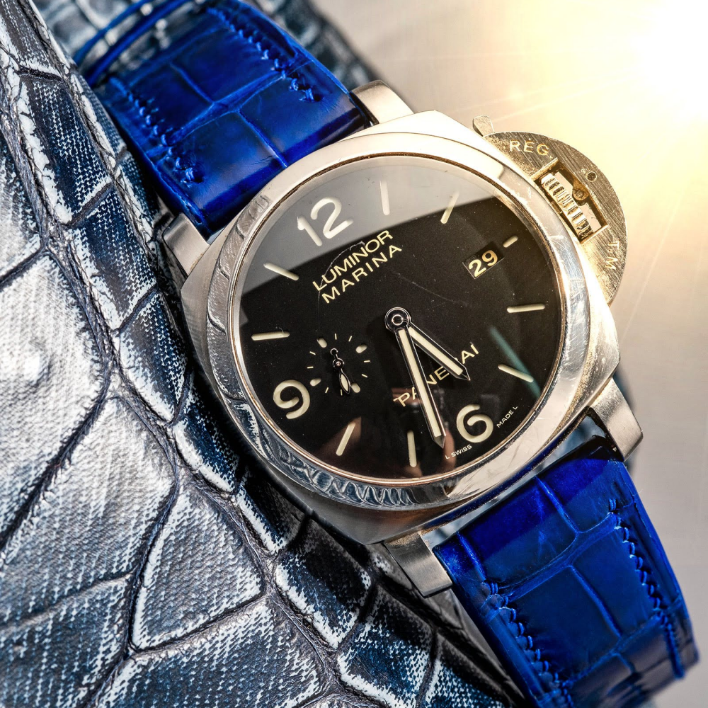 Blue-alligator-leather-watch-strap-for-Panerai-Luminor.png
