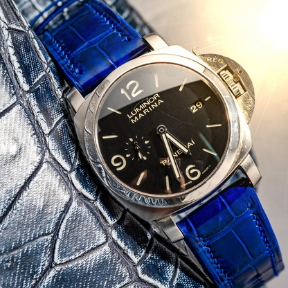 Blue-alligator-leather-watch-strap-for-Panerai-Luminor.png
