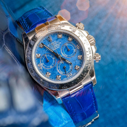 Blue-alligator-leather-watch-strap-for-Rolex-Daytona-on-Watch.png