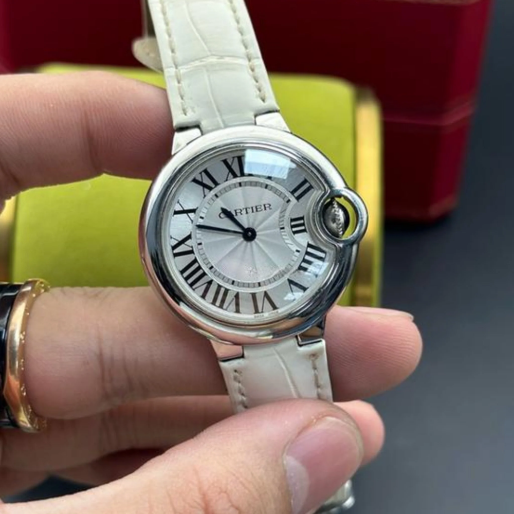 Cartier-ballon-bleu-with-White-Alligator-leather-watch-strap.png
