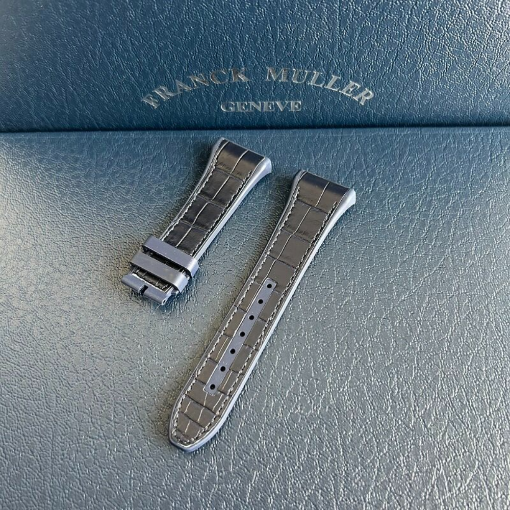 Dark-blue-FKM-rubber-with-alligator-strap-for-franck-muller-vanguard.png