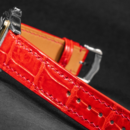 Ferrai-Red_-alligator-leather-watch-strap-for-Cartier-New-Santos-Deatil.png