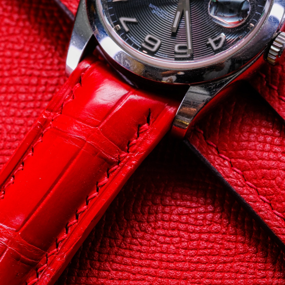 Ferrari-Red-alligator-leather-watch-strap-for-Rolex-Datejust-detail.png