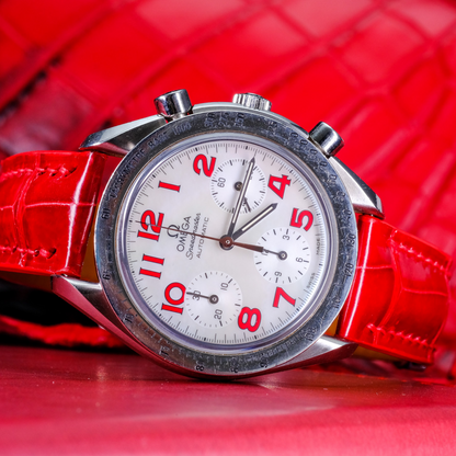 Ferrari-red-alligator-leather-watch-strap-for-Omega-Speedmaster.png