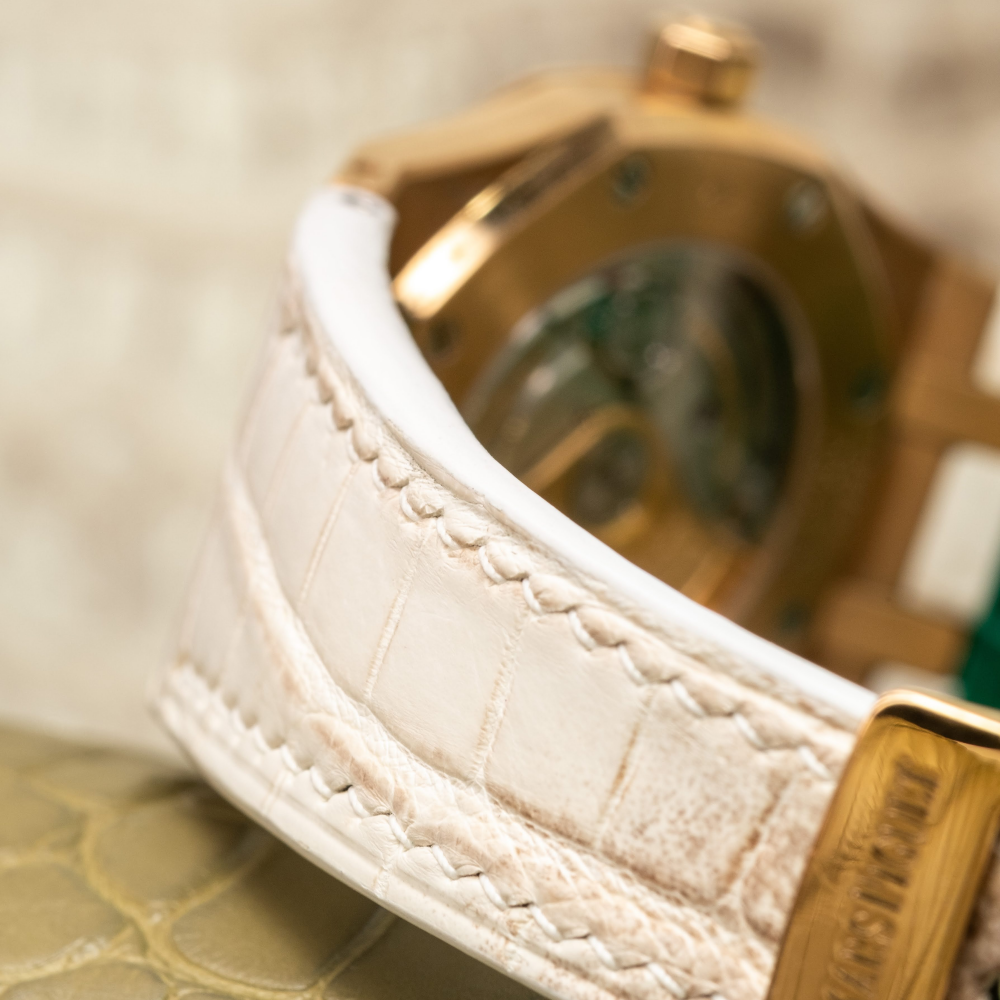 Himalayan-alligator-leather-strap-for-ap-royal-oak-41mm-detail.png