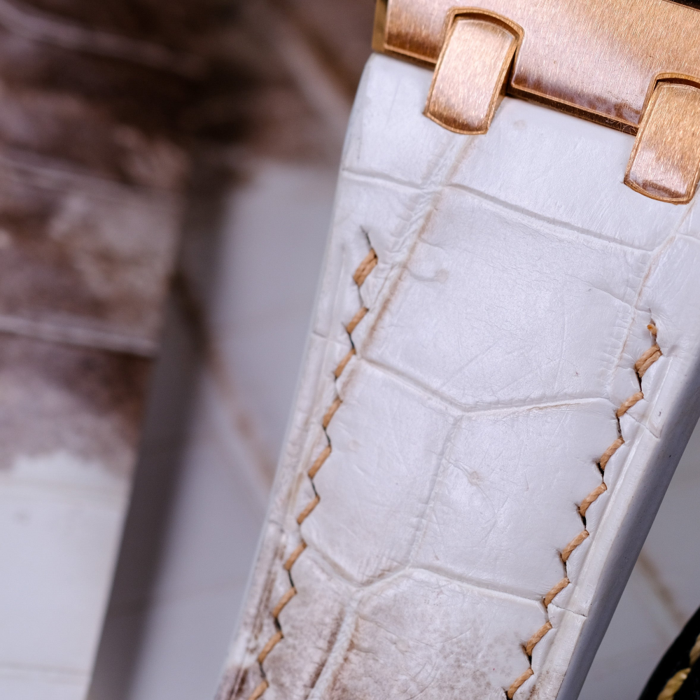 Himalayan-alligator-leather-strap-for-ap-royal-oak-shore-42mm-lug.png