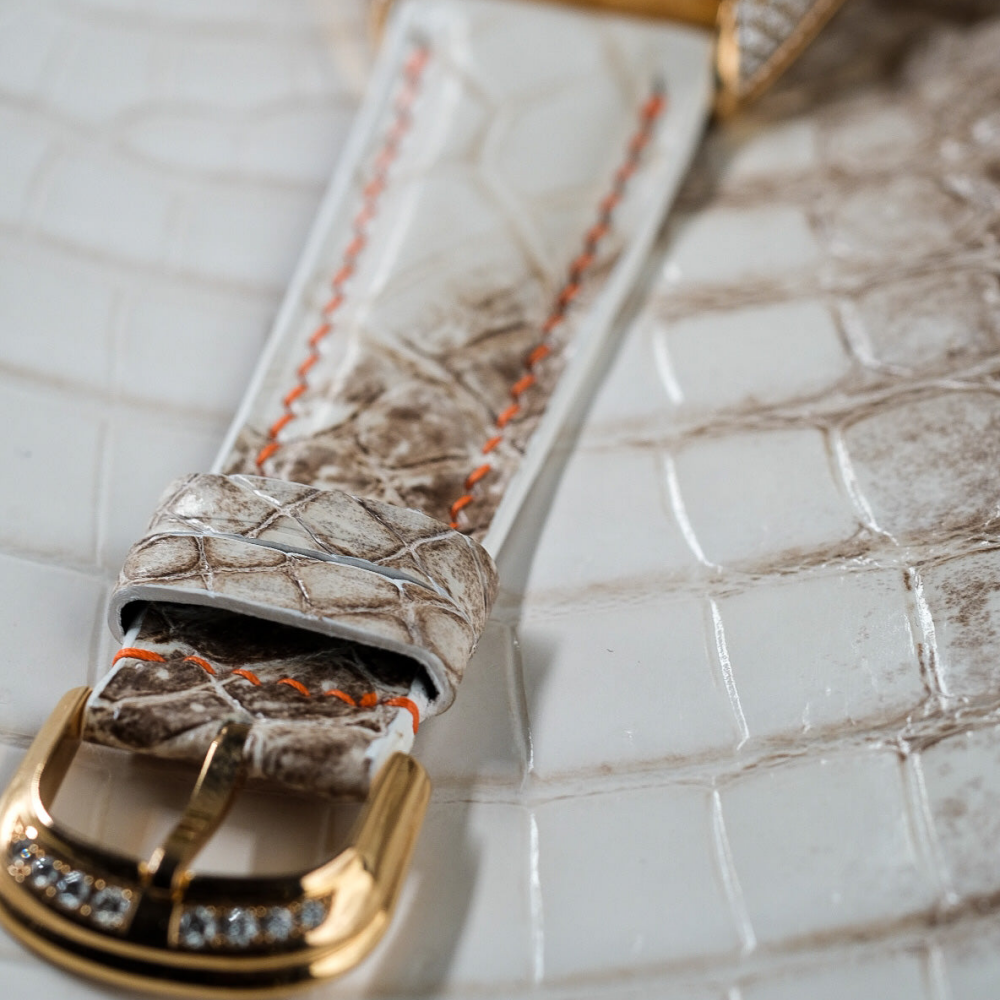 Himalayan-alligator-leather-strap-for-franck-muller-platinum-rotor-detail.png