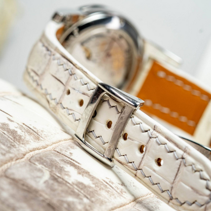Himalayan-alligator-leather-strap-for-girard-perregaux-small-chronograph-detail.png