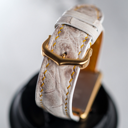 Himalayanalligator-leather-strap-for-cartier-tank_buckle.png