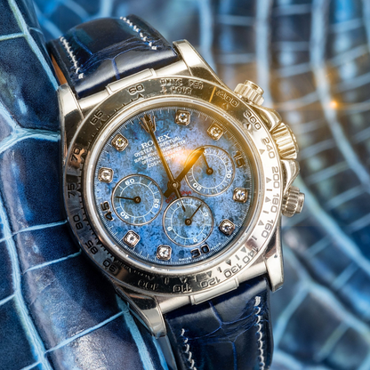 Navy-Blue-alligator-leather-watch-strap-for-Rolex-Daytona-on-Watch.png