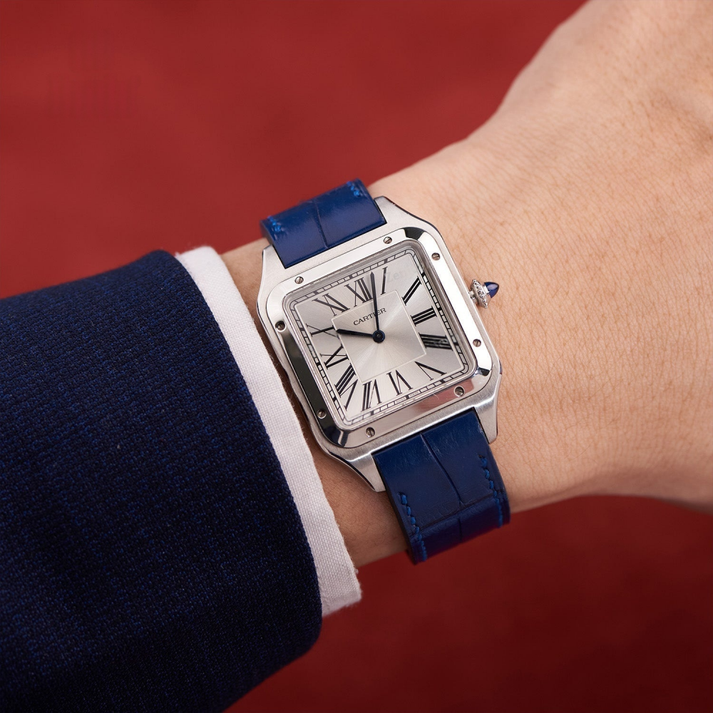 Navy-blue-alligator-leather-watch-strap-for-Cartier-Santos-Dumont-on-Hand.png