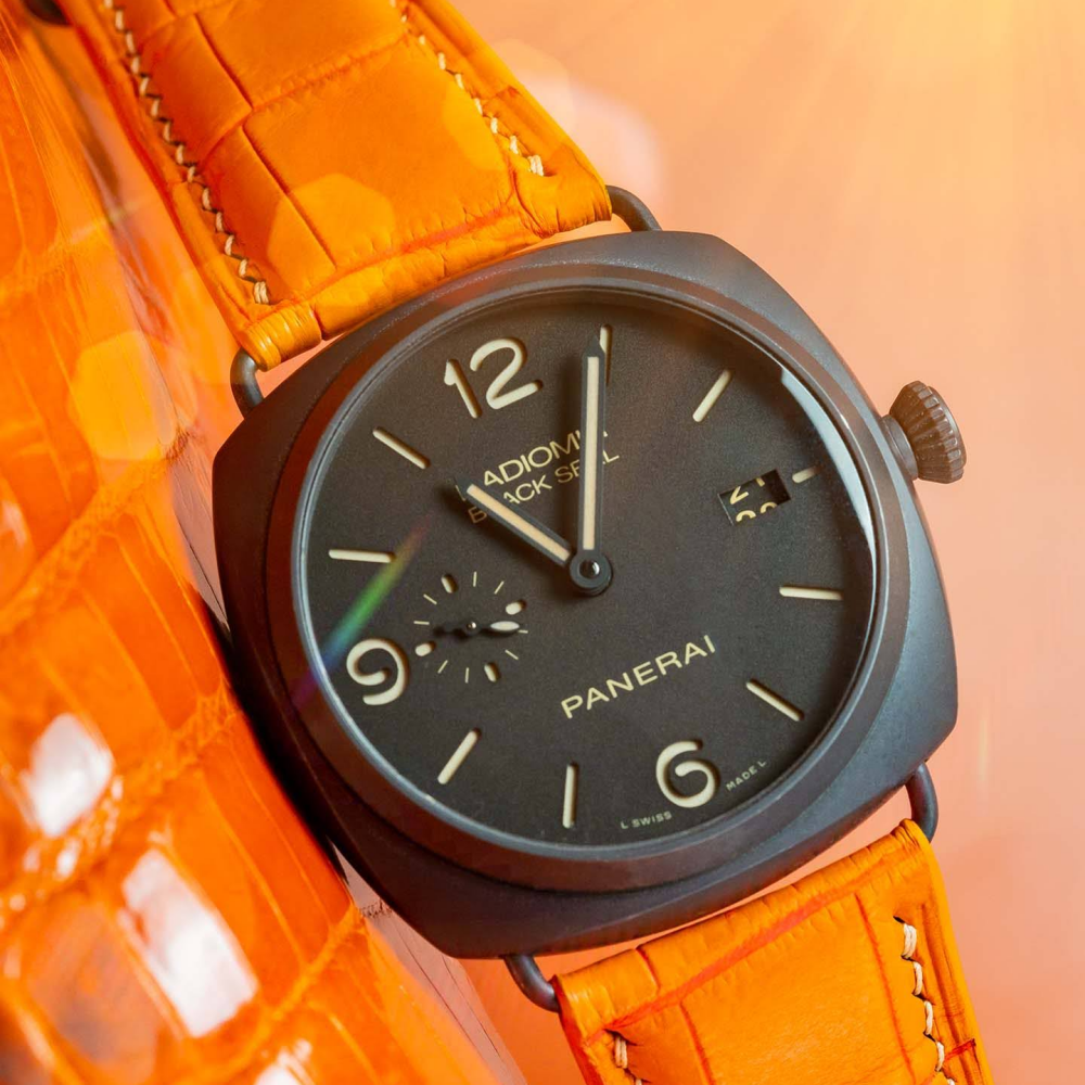 Orange-alligator-leather-watch-strap-for-Panerai-Radiomir.png