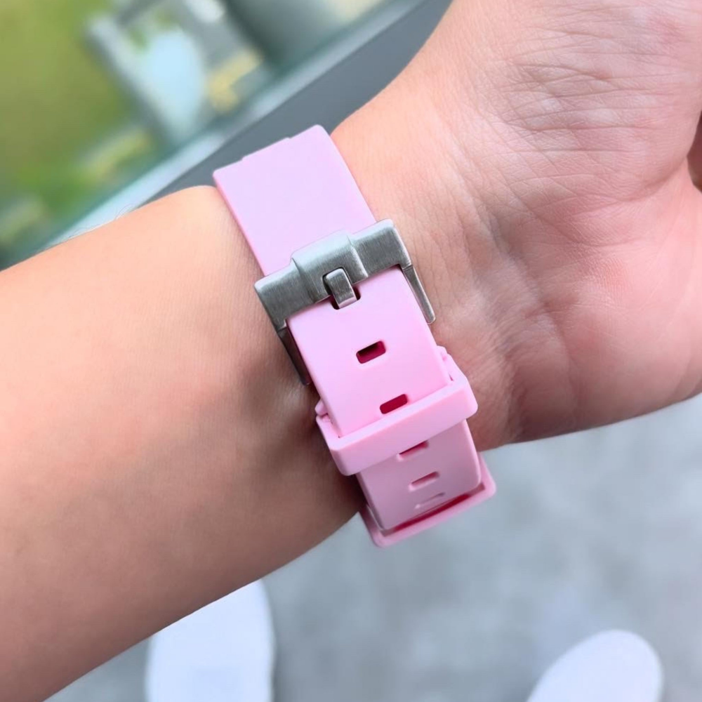 Pink-FKM-rubber-strap-for-omega-speedmaster-backside.png