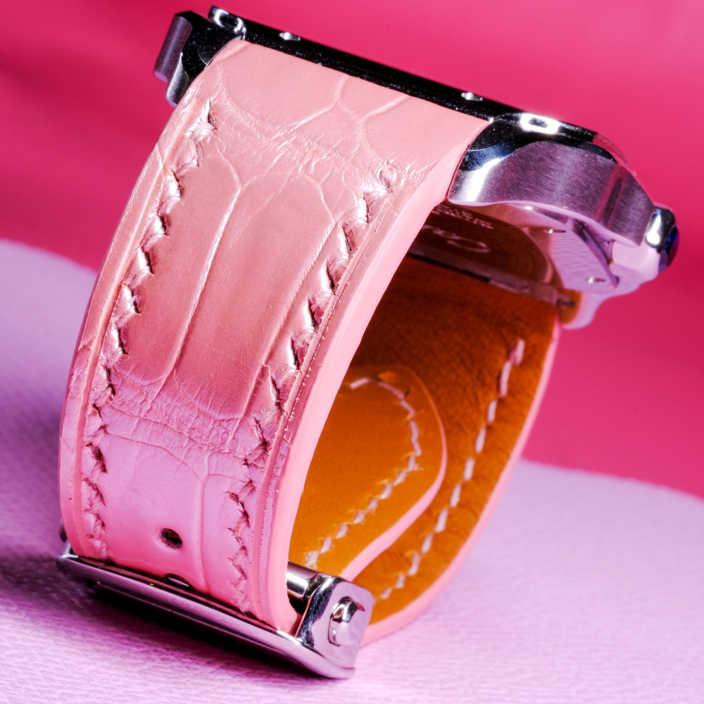 Pink-alligator-leather-watch-strap-for-Cartier-New-Santos-Deatil.png