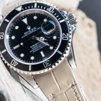 Rhino-grey-Alligator-leather-watch-strap-for-Rolex-Submariner-Detail.png