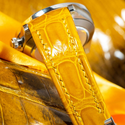 Yellow-alligator-leather-watch-strap-for-Rolex-Daytona-Detail.png