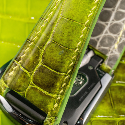 apple-green-alligator-leather-strap-for-urwerk-twin-turbine-detail.png