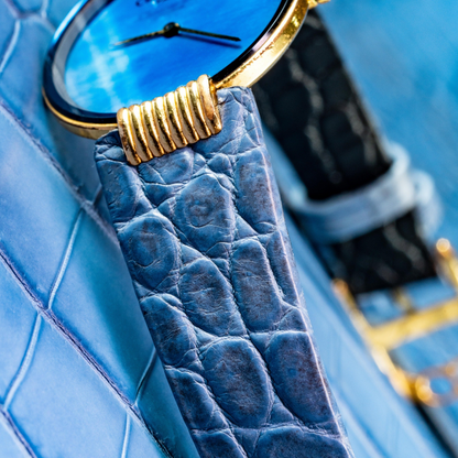 baby-blue-alligator-leathter-strap-for-christian-dior-bagheera-detail.png