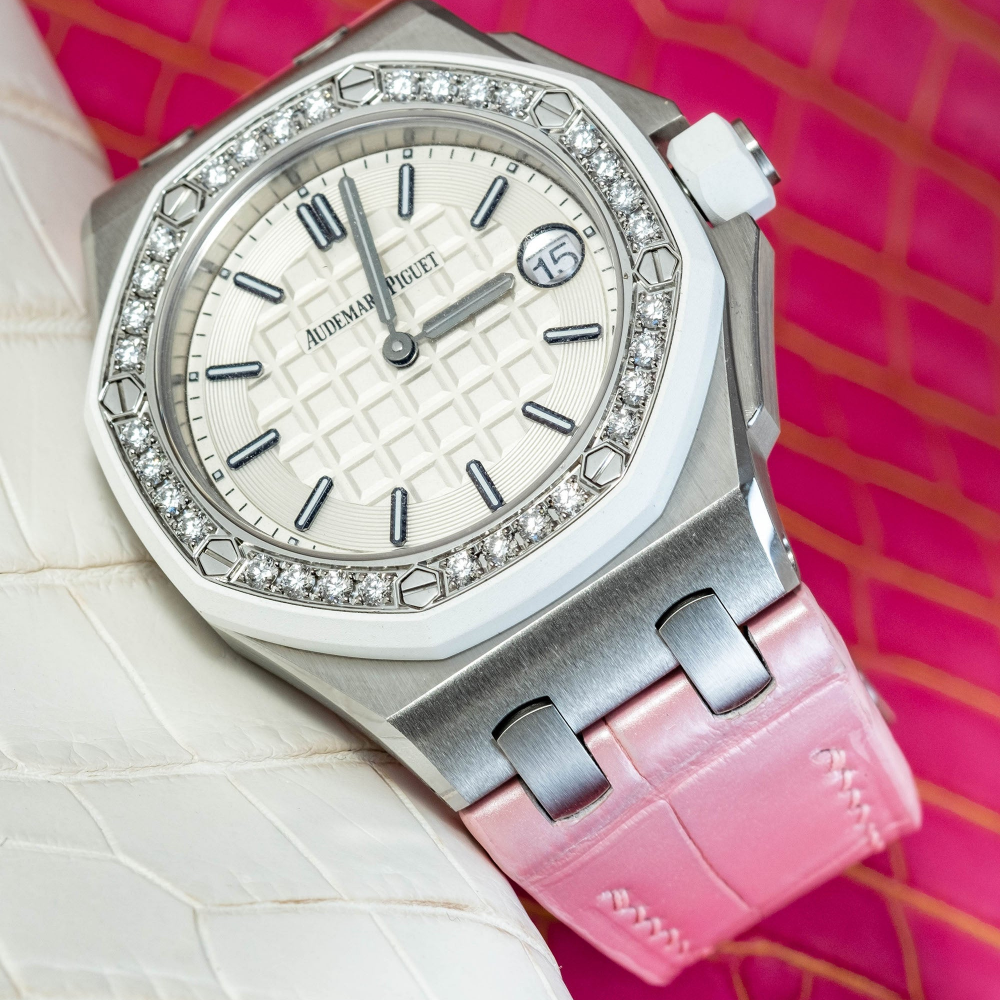 baby-pink-alligator-leather-strap-for-ap-ladies-watch.png