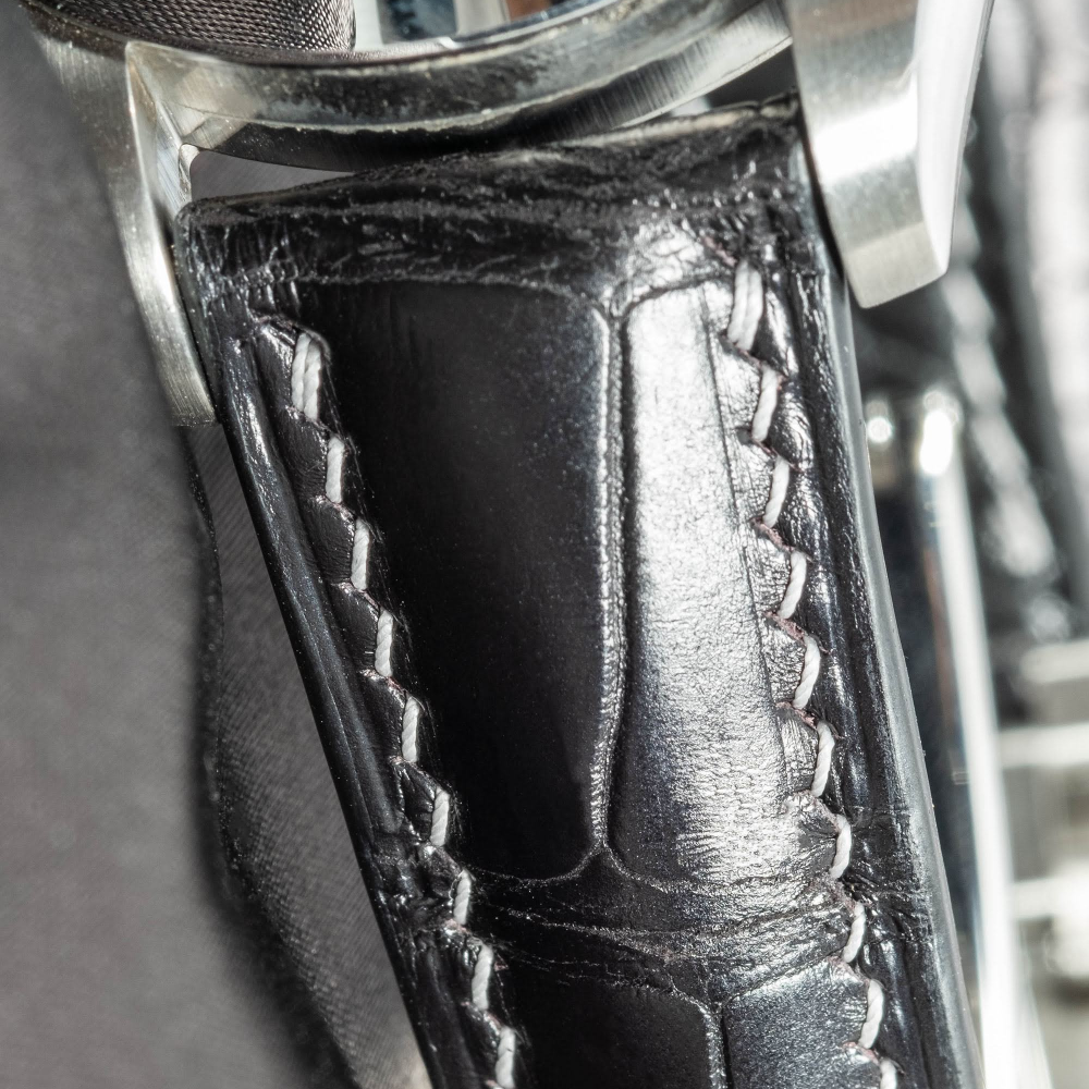 balck-alligator-leather-watch-strap-for-Rolex-air-king-detail.png