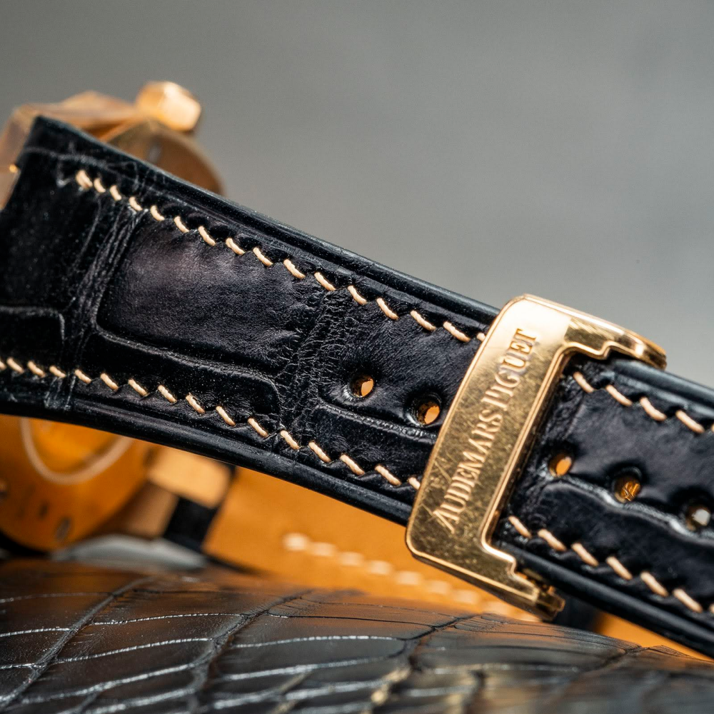 black-alligator-leather-for-ap-royal-oak-41mm-buckle.png