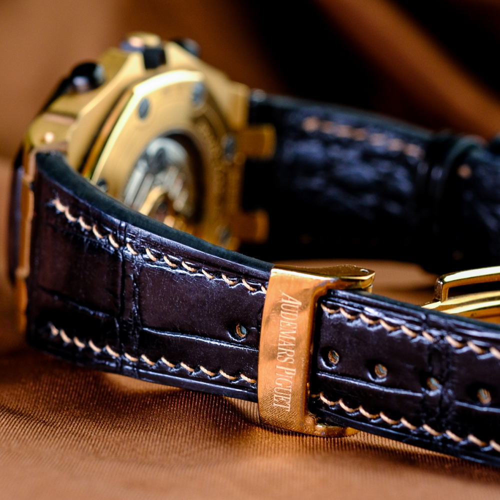 black-alligator-leather-strap-for-ap-royal-oak-shore-42mm-leather.png