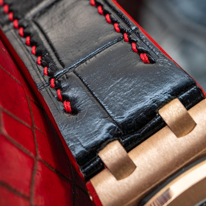 black-alligator-leather-strap-for-ap-royal-oak-shore-42mm-with-red-stitching-show-lug.png