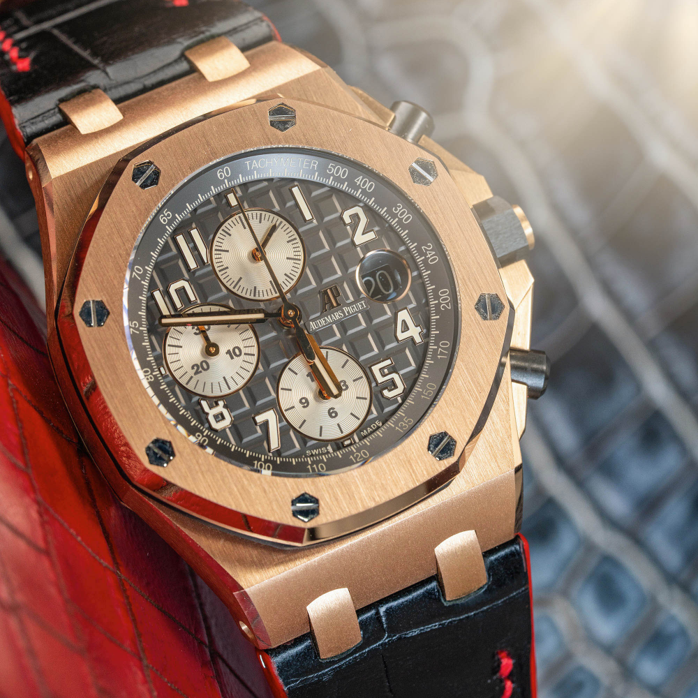 black-alligator-leather-strap-for-ap-royal-oak-shore-42mm-with-red-stitching.png