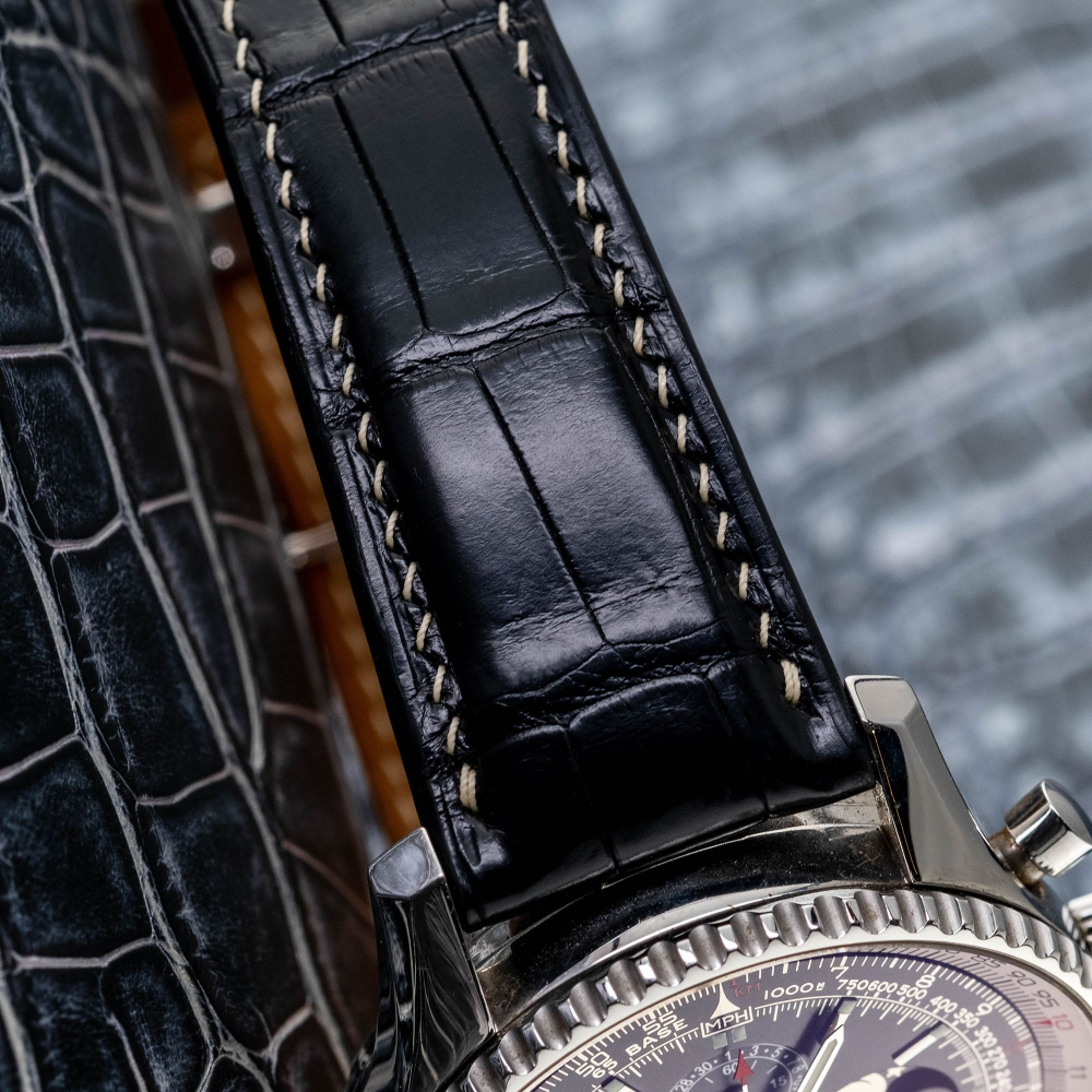 black-alligator-leather-strap-for-breitling-navitimer-1461-stitching.png