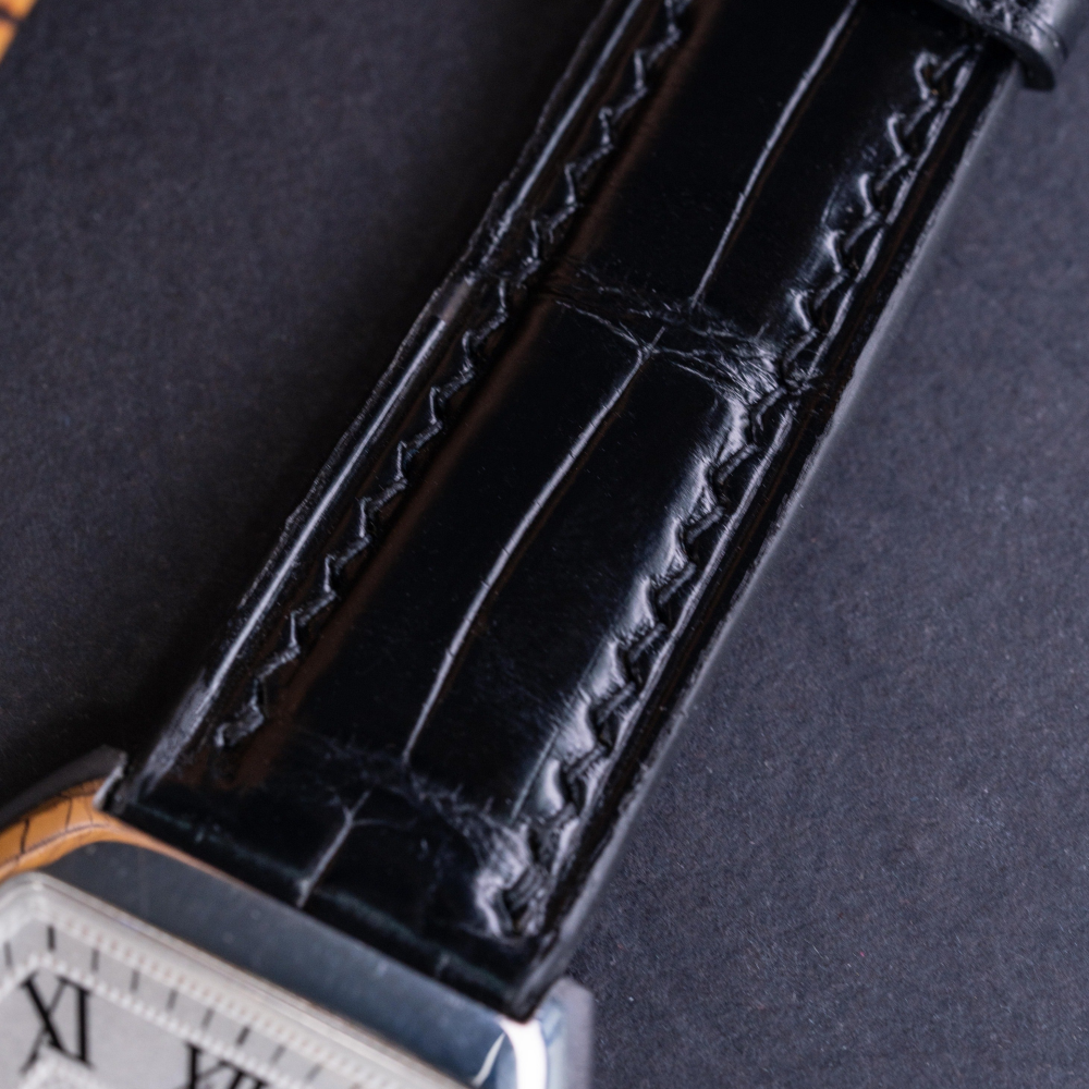 black-alligator-leather-strap-for-frederique-constant-art-deco-detail.png