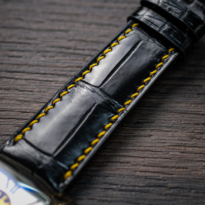 black-alligator-leather-strap-for-frederique-constant-carree-detail.png