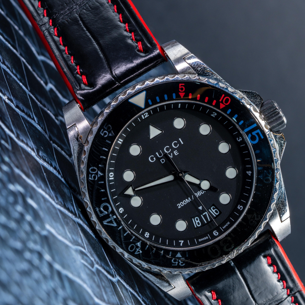 black-alligator-leather-strap-for-gucci-dive-watch.png