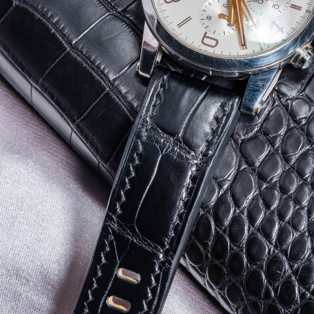 black-alligator-leather-strap-for-montblanc-timewalker-chronograph-detail.png