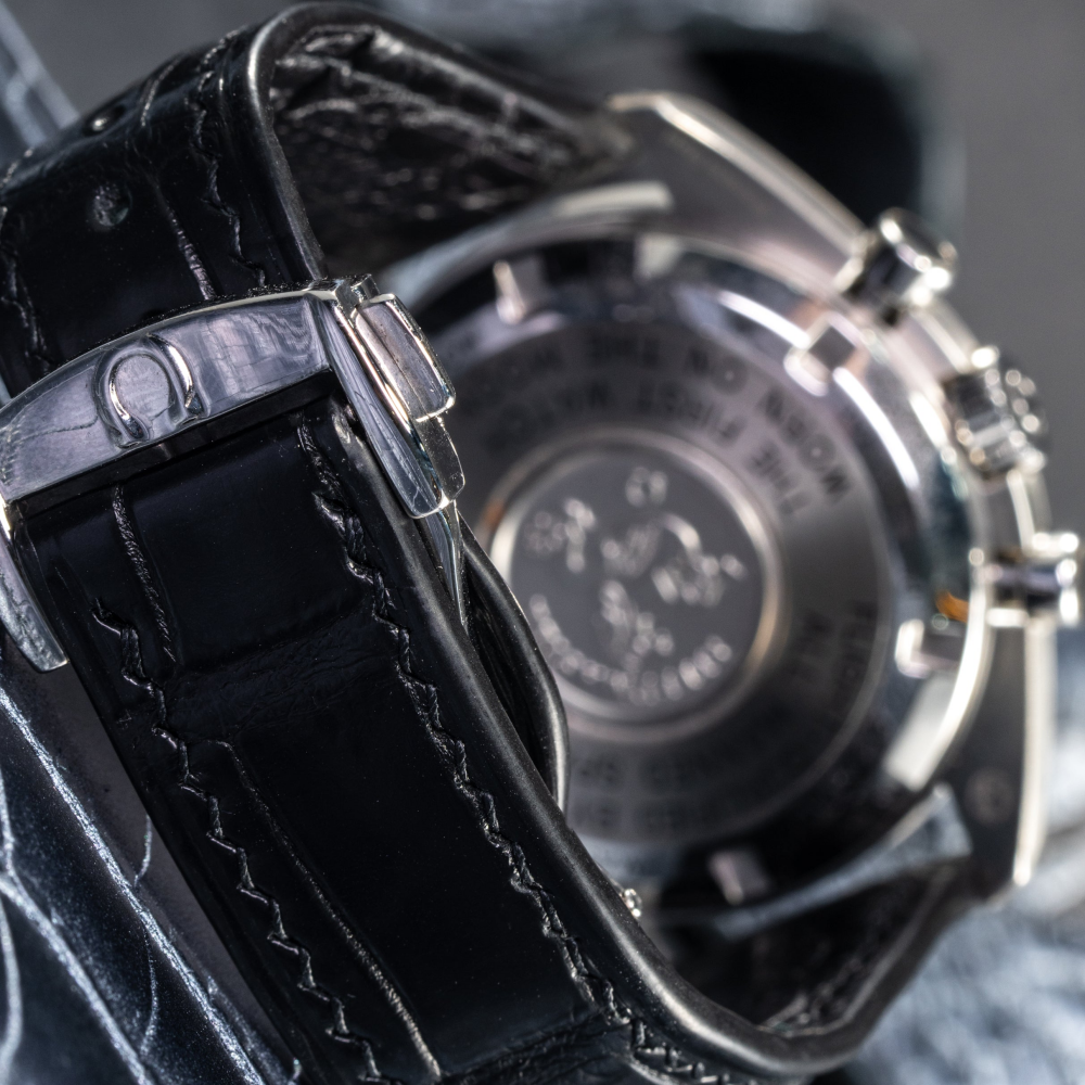 black-alligator-leather-strap-for-omega-speedmaster-professional-backside.png