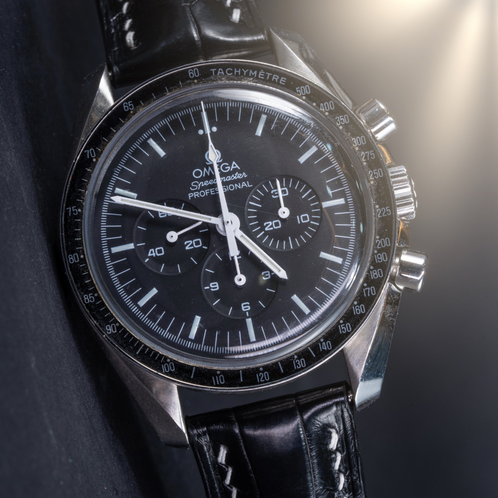 black-alligator-leather-strap-for-omega-speedmaster-professional-white-stitching.png