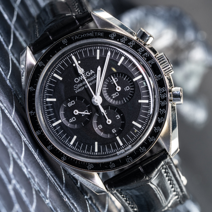 black-alligator-leather-strap-for-omega-speedmaster-professional.png