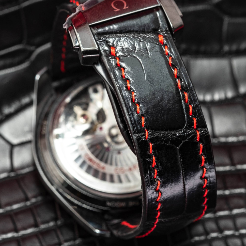 black-alligator-leather-strap-for-omega-speedmaster-red-stitching-backside.png