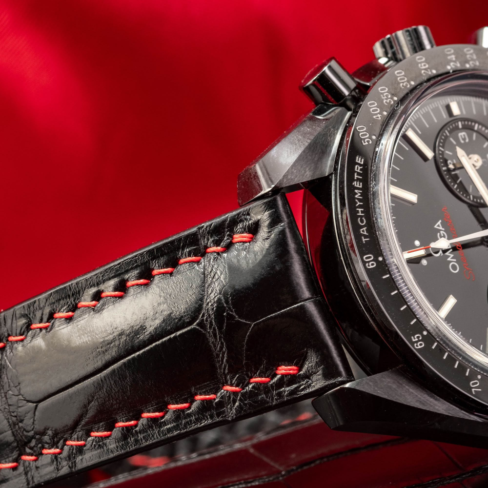 black-alligator-leather-strap-for-omega-speedmaster-red-stitching-detail.png