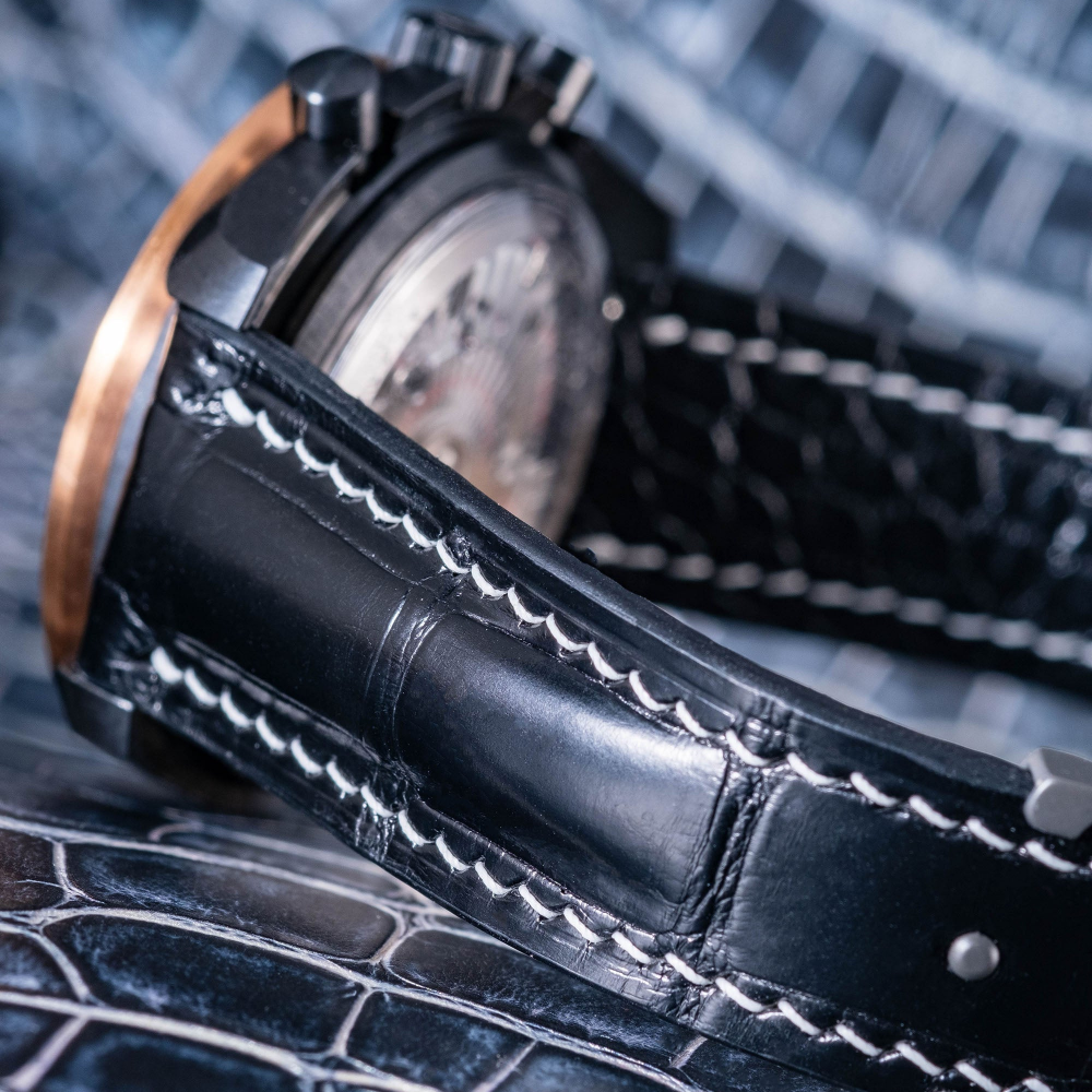 black-alligator-leather-strap-for-omega-speedmaster-white-stitching-detail.png