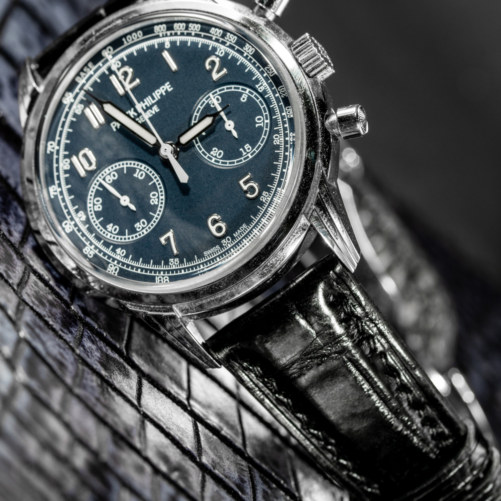 black-alligator-leather-strap-for-patek-philippe-complications-5172g.png